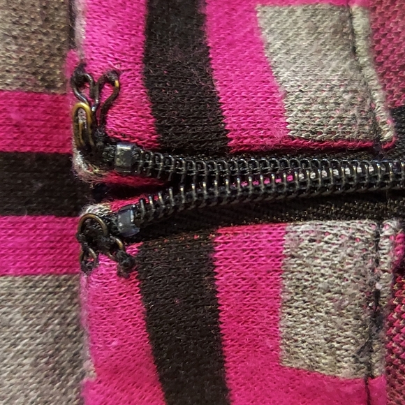 Halogen Geometric Windowpane Print Pencil Skirt Size 4 Pink Grey Black - Picture 7 of 14